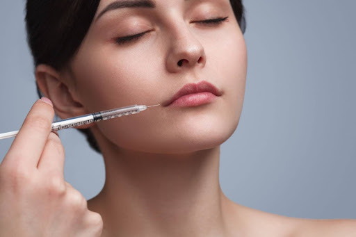 Difference between botox and dermal fillers
